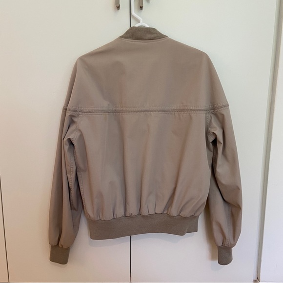 Vintage Bomber Jacket - Picture 3 of 3